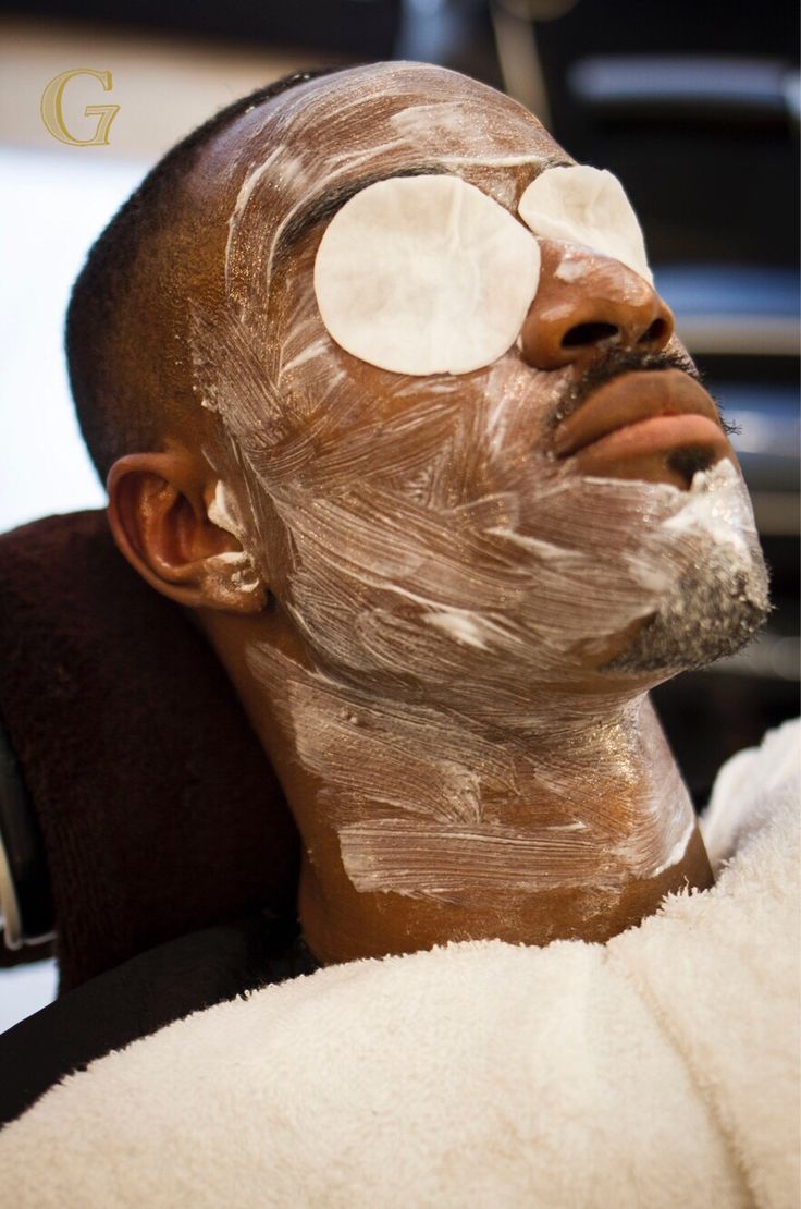 Men spa facial treatment